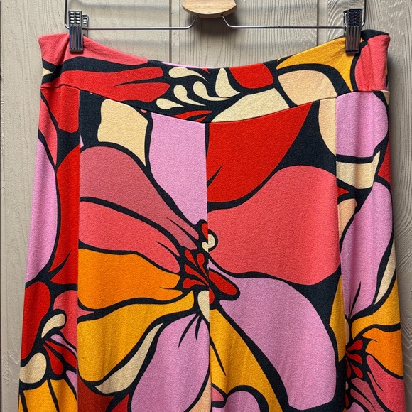 Farm Rio Pants - Picture 3 of 12